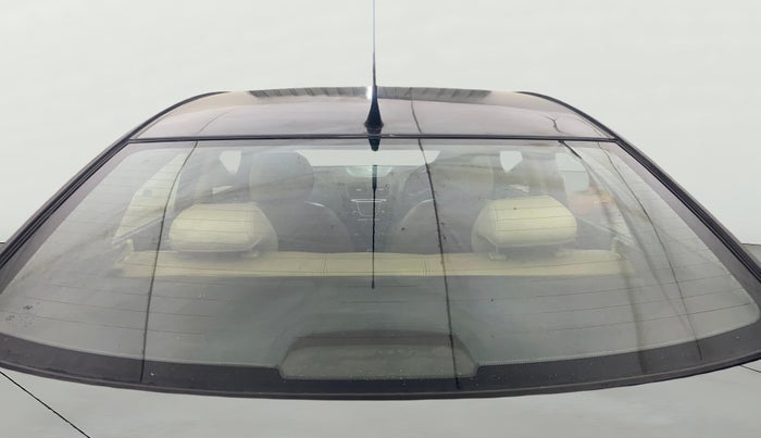 2014 Hyundai Verna FLUIDIC 1.6 CRDI SX, Diesel, Manual, 97,400 km, Rear Windshield