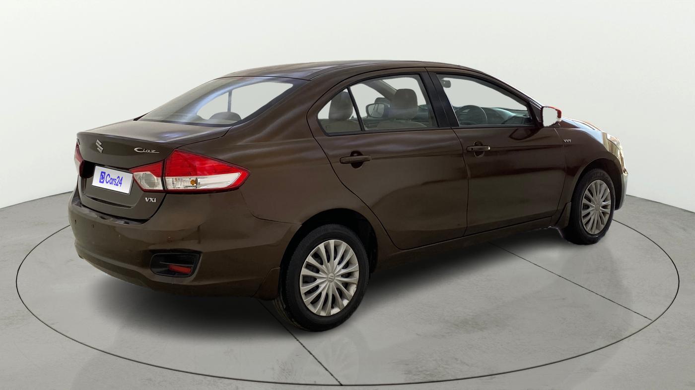 2015 Maruti Ciaz VXI, Petrol, Manual, 74,045 km, Right Back Diagonal
