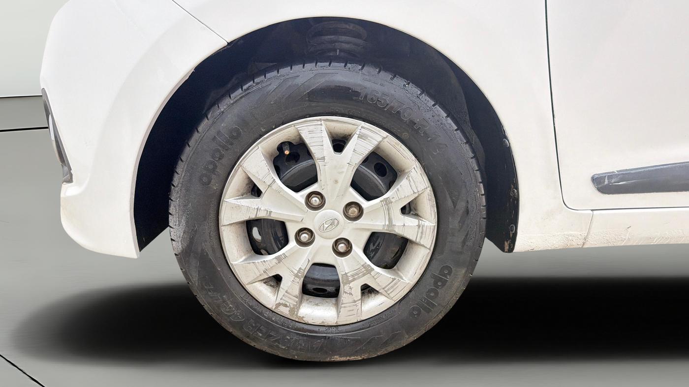2014 Hyundai Grand i10 SPORTZ 1.2 KAPPA VTVT, Petrol, Manual, 79,014 km, Left Front Wheel
