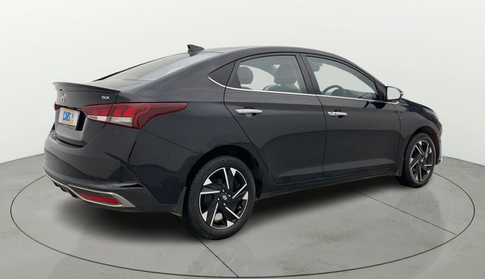 2022 Hyundai Verna SX (O)1.5 VTVT, Petrol, Manual, 26,894 km, Right Back Diagonal