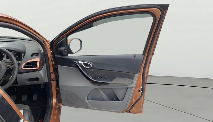 2017 Tata TIGOR XZ PETROL, Petrol, Manual, 74,309 km, RHS Front Door