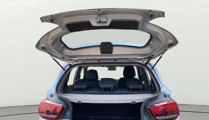 2017 Mahindra Kuv100 K8 5 STR, Petrol, Manual, 22,861 km, Boot Door Open