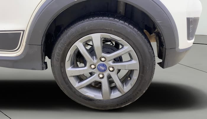 2021 Ford FREESTYLE TITANIUM 1.2 PETROL, Petrol, Manual, 30,381 km, Left Rear Wheel