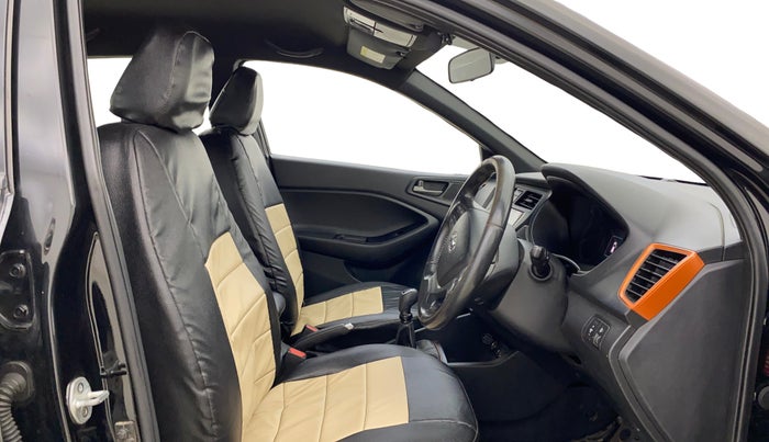 2016 Hyundai i20 Active 1.2 SX, Petrol, Manual, 73,422 km, Right Side Front Door Cabin