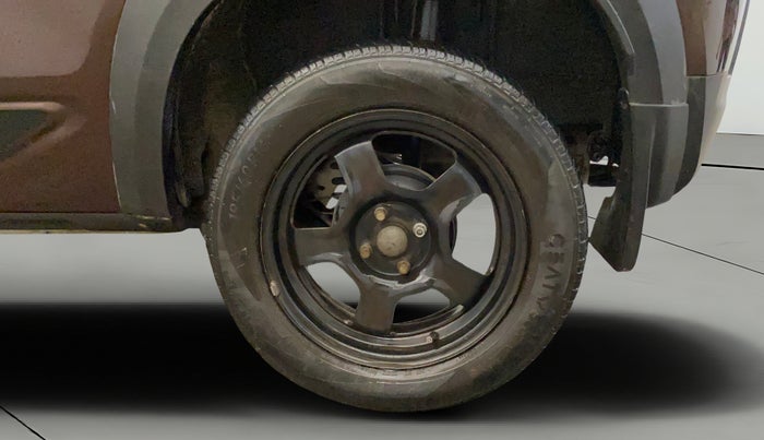 2022 Renault Kiger RXT AMT, Petrol, Automatic, 37,820 km, Left Rear Wheel