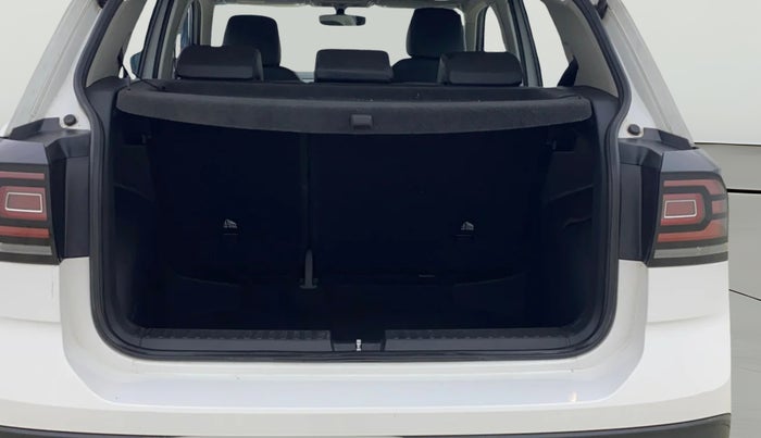 2022 Volkswagen TAIGUN TOPLINE 1.0 TSI MT, Petrol, Manual, 54,233 km, Boot Open Zoomed View