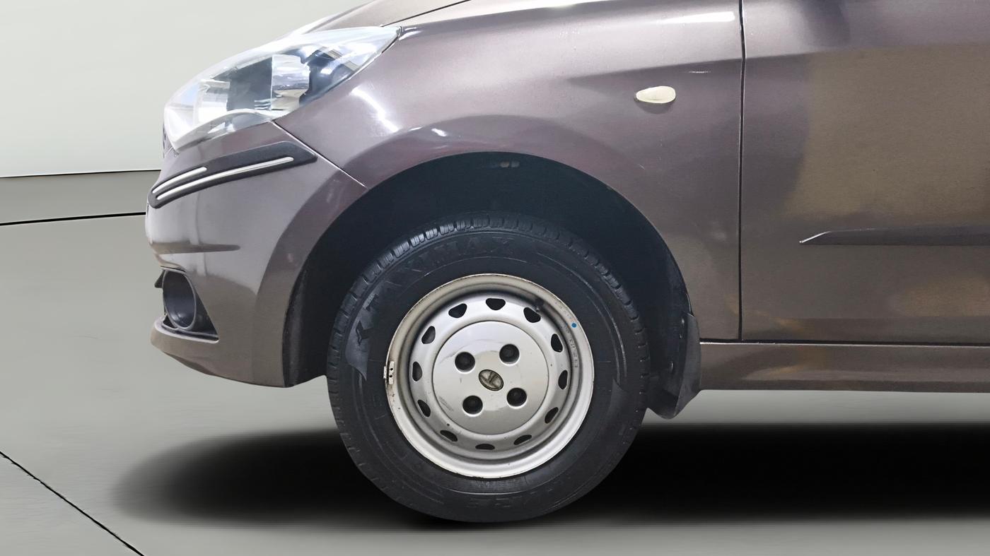 2018 Tata Tiago XM PETROL, Petrol, Manual, 75,428 km, Left Front Wheel