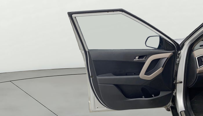 2017 Hyundai Creta SX PLUS 1.6 PETROL, Petrol, Manual, 1,17,889 km, LHS Front Door