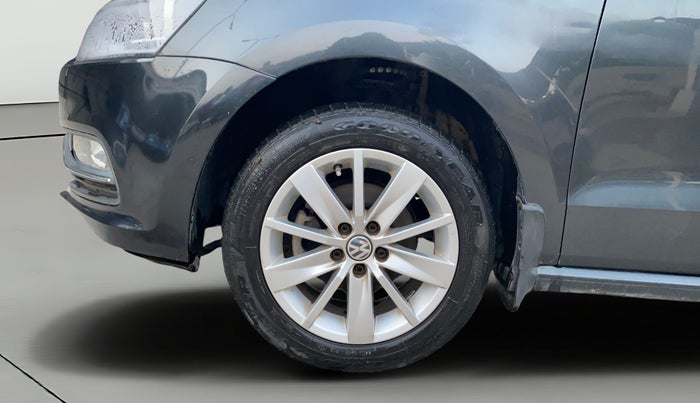 2016 Volkswagen Polo HIGHLINE1.2L, Petrol, Manual, 41,153 km, Left Front Wheel