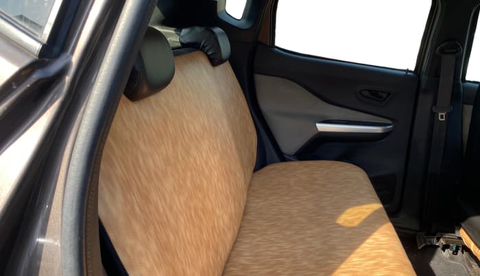 2023 Nissan MAGNITE XE, Petrol, Manual, 26,733 km, Right Side Rear Door Cabin