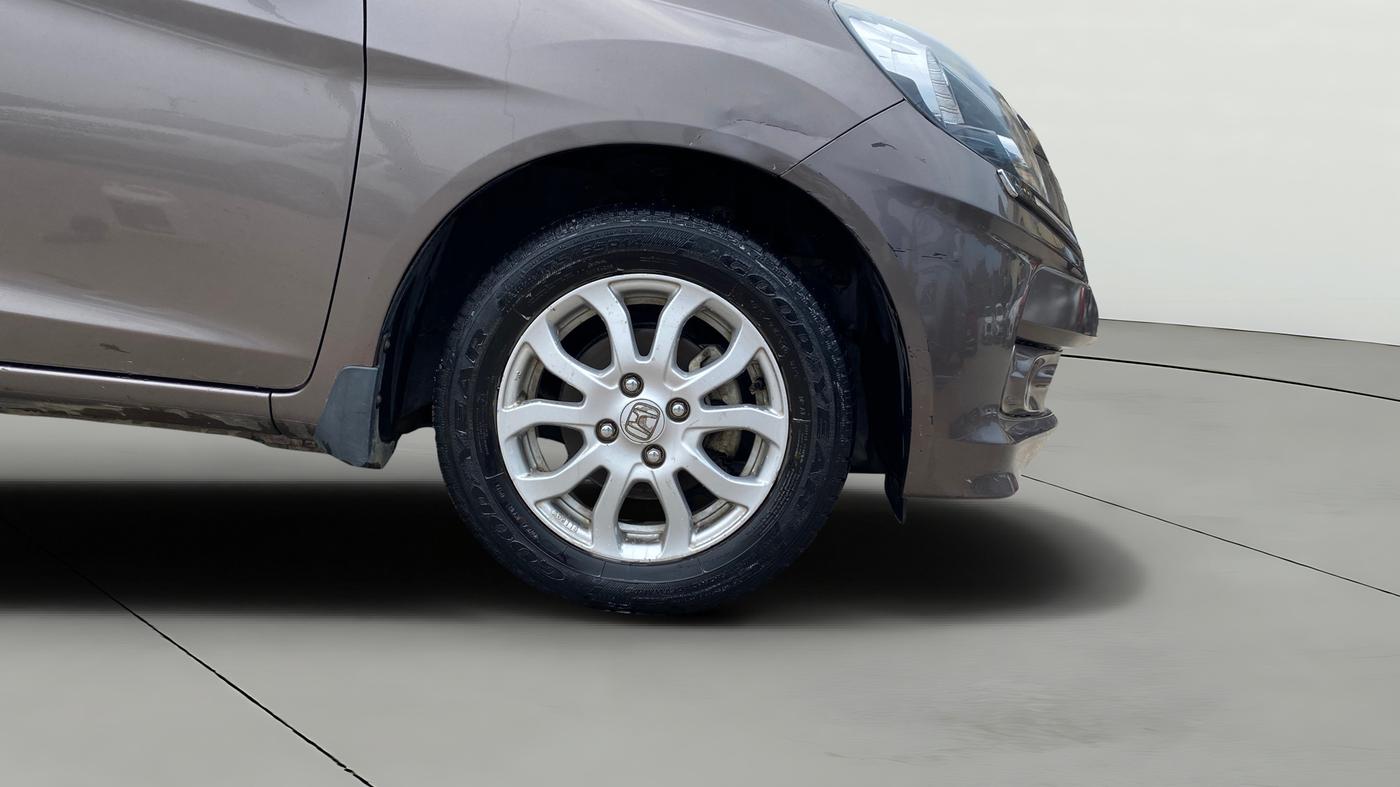 2013 Honda Amaze 1.2L I-VTEC VX, Petrol, Manual, 21,848 km, Right Front Wheel