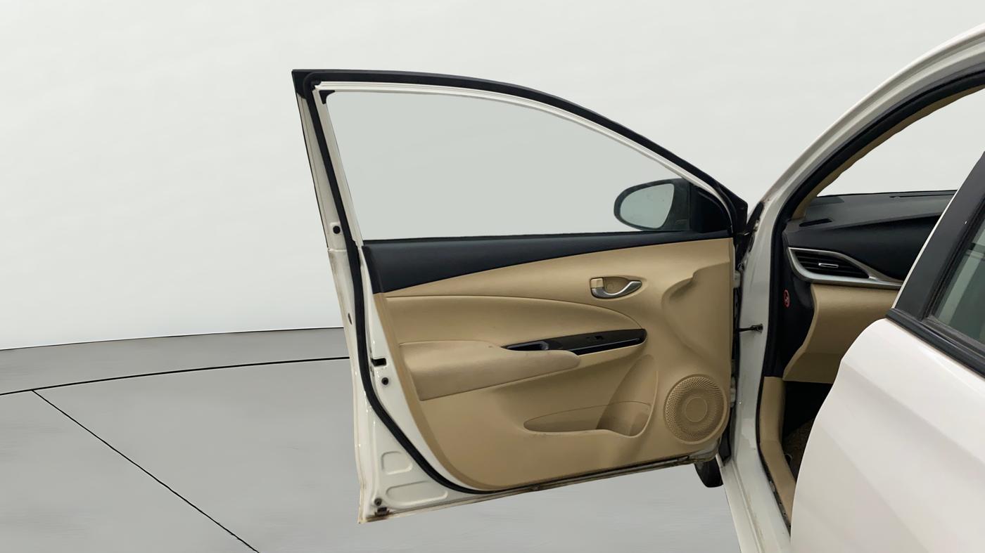 2021 Toyota YARIS G MT, Petrol, Manual, 60,417 km, LHS Front Door