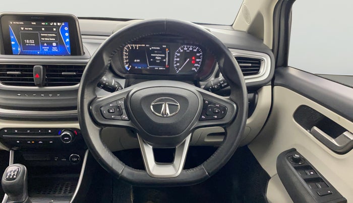 2023 Tata ALTROZ  XZ Plus (O) (S), Petrol, Manual, 22,499 km, Steering Wheel Close Up