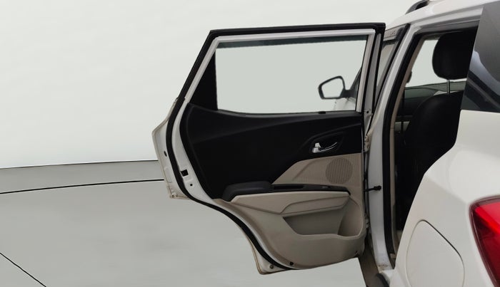 2024 Mahindra XUV300 W8 1.2 PETROL, Petrol, Manual, 29,360 km, LHS Rear Door