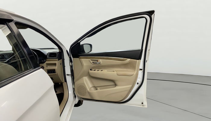 2021 Maruti Ciaz ZETA 1.5 SHVS MT PETROL, Petrol, Manual, 72,376 km, RHS Front Door