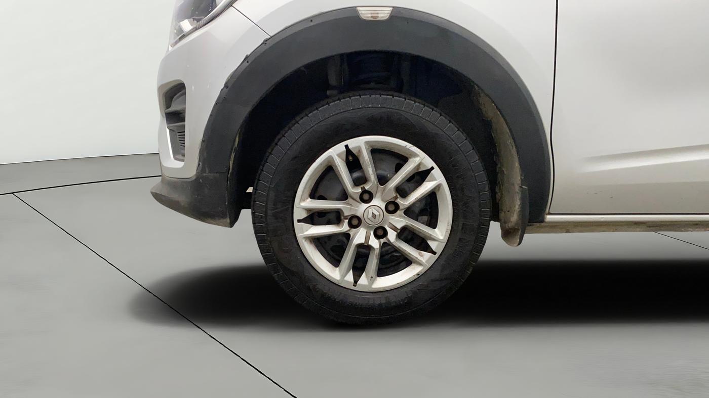 2021 Renault TRIBER RXL MT, Petrol, Manual, 57,390 km, Left Front Wheel