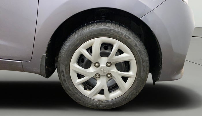 2017 Hyundai Grand i10 SPORTZ 1.2 KAPPA VTVT, Petrol, Manual, 23,550 km, Right Front Wheel