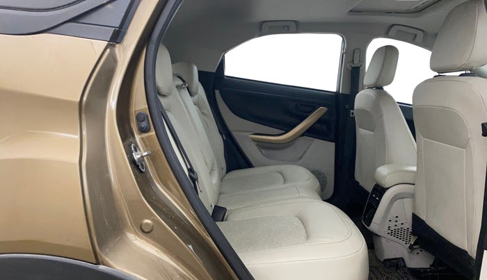 2022 Tata NEXON XZA PLUS (PREMIUM) DIESEL JET, Diesel, Automatic, 58,990 km, Right Side Rear Door Cabin