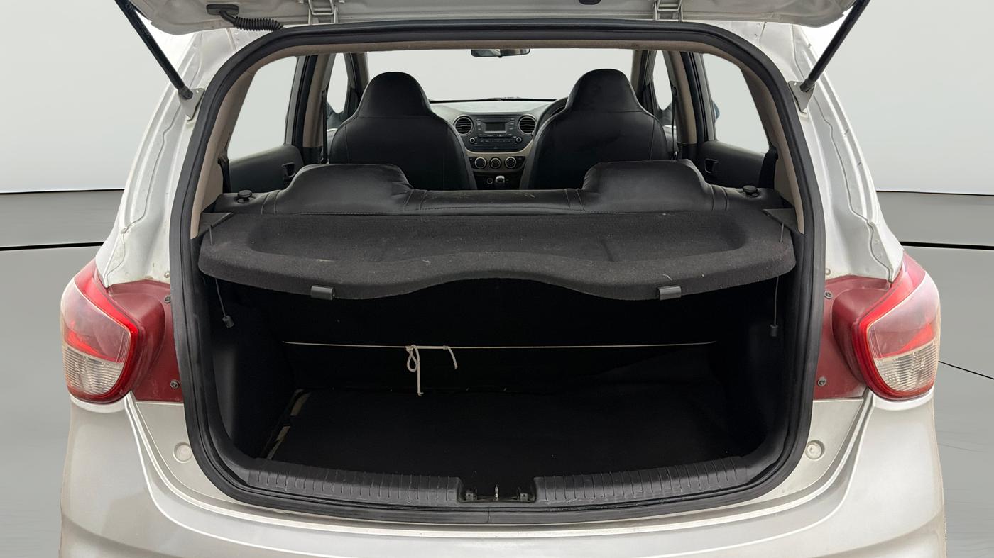 2018 Hyundai Grand i10 MAGNA 1.2 KAPPA VTVT, Petrol, Manual, 48,515 km, Boot Open Zoomed View