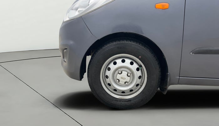 2014 Hyundai i10 MAGNA 1.1, Petrol, Manual, 10,574 km, Left Front Wheel