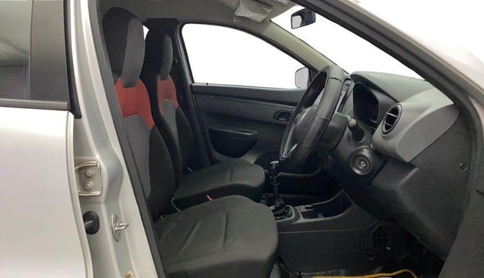 2016 Renault Kwid RXT 0.8, Petrol, Manual, 52,013 km, Right Side Front Door Cabin