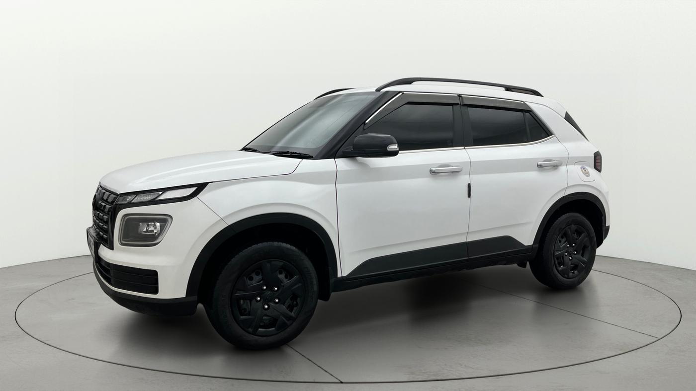 2024 Hyundai VENUE S (O) 1.2 KNIGHT EDITION, Petrol, Manual, 29,813 km, Left Front Diagonal
