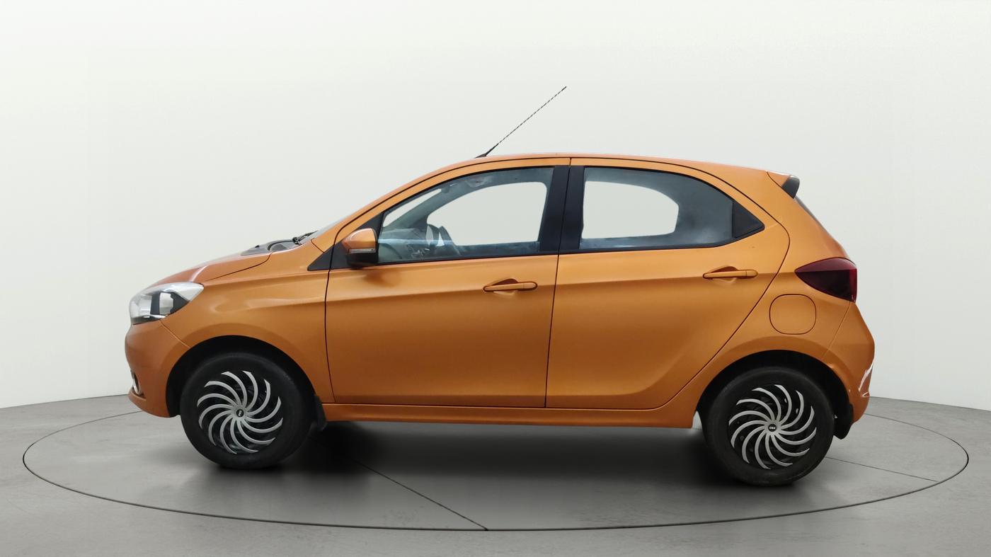 2017 Tata Tiago XZ PETROL, Petrol, Manual, 73,134 km, Left Side