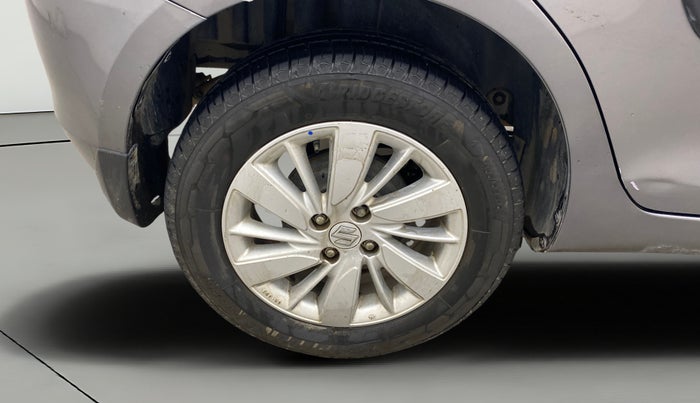 2017 Maruti Swift ZXI, Petrol, Manual, 90,573 km, Right Rear Wheel