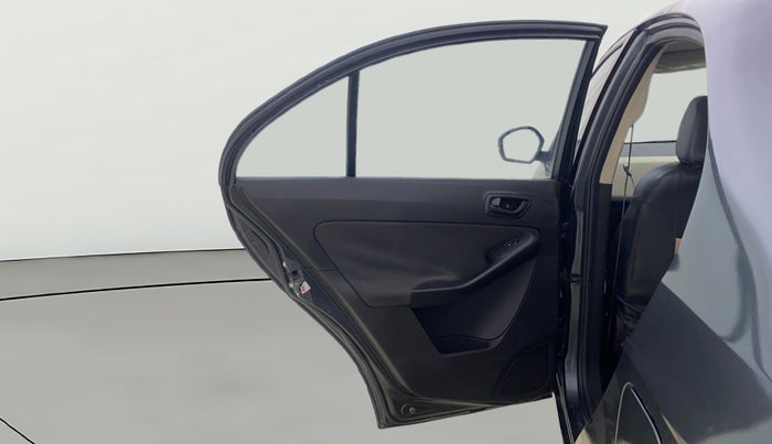 2015 Tata Zest XMS PETROL, Petrol, Manual, 1,27,331 km, LHS Rear Door