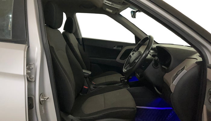 2017 Hyundai Creta SX PLUS AT 1.6 PETROL, Petrol, Automatic, 36,708 km, Right Side Front Door Cabin