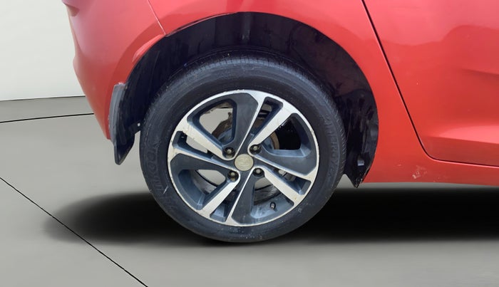 2019 Tata ALTROZ XZ DIESEL, Diesel, Manual, 64,957 km, Right Rear Wheel