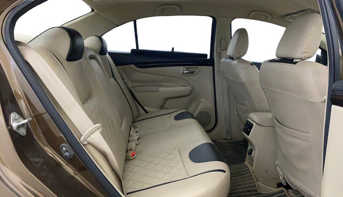 2015 Maruti Ciaz VXI, Petrol, Manual, 83,773 km, Right Side Rear Door Cabin