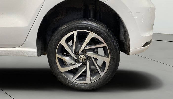 2018 Volkswagen Polo COMFORTLINE 1.0L MPI, Petrol, Manual, 60,082 km, Left Rear Wheel