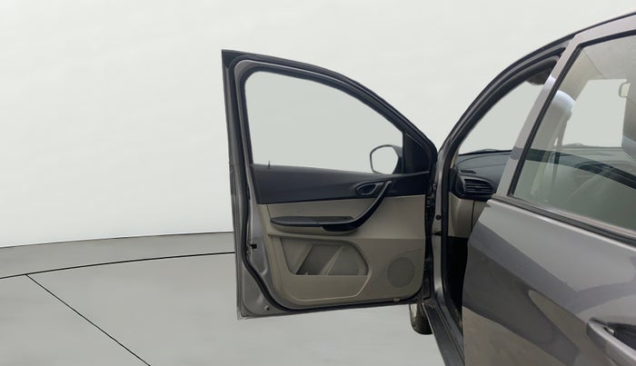 2019 Tata Tiago XZ PETROL, Petrol, Manual, 33,270 km, LHS Front Door