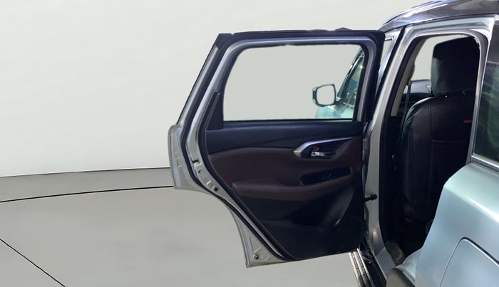 2022 Maruti Grand Vitara ALPHA SMART HYBRID, Petrol, Manual, 62,308 km, LHS Rear Door