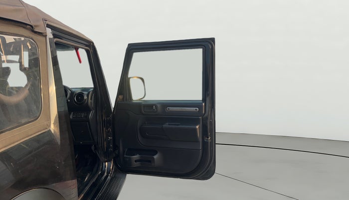 2023 Mahindra Thar LX D 4WD MT CONVERTIBLE, Diesel, Manual, 73,108 km, RHS Front Door