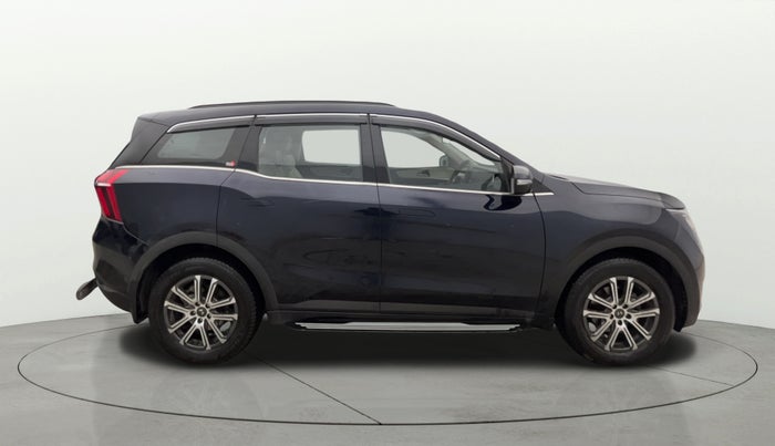 2023 Mahindra XUV700 AX 7 P AT 7 STR, Petrol, Automatic, 11,821 km, Right Side View
