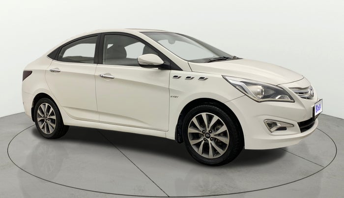 2015 Hyundai Verna FLUIDIC 4S 1.6 VTVT S(O), Petrol, Manual, 71,982 km, Right Front Diagonal