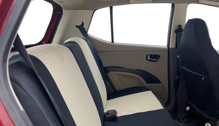 2015 Hyundai i10 SPORTZ 1.1, Petrol, Manual, 50,047 km, Right Side Rear Door Cabin