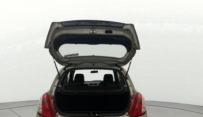 2016 Maruti Swift VXI O, Petrol, Manual, 66,684 km, Boot Door Open