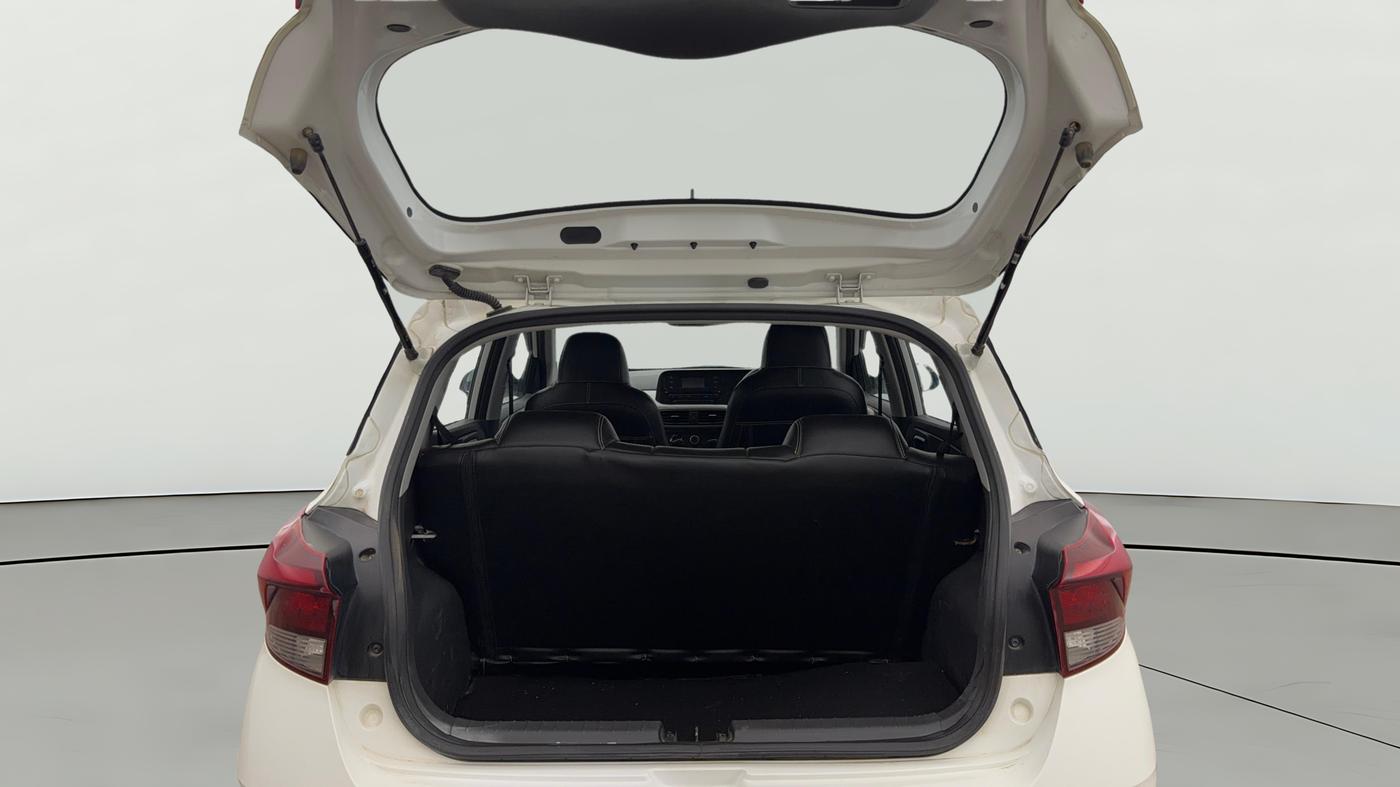 2023 Hyundai GRAND I10 NIOS MAGNA 1.2 KAPPA VTVT, Petrol, Manual, 32,543 km, Boot Open Zoomed View