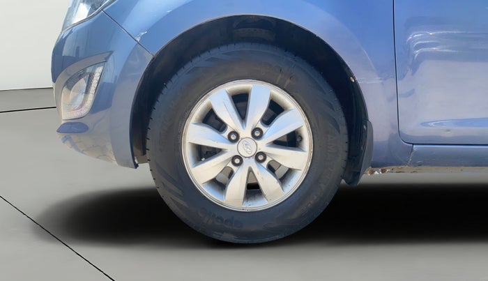 2013 Hyundai i20 SPORTZ 1.2, CNG, Manual, 96,264 km, Left Front Wheel