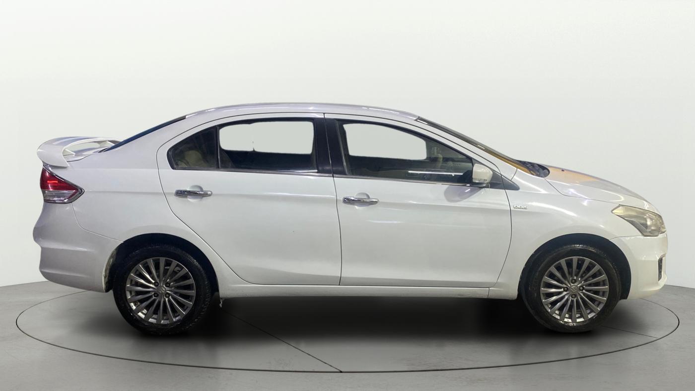 2017 Maruti Ciaz ALPHA DIESEL 1.3, Diesel, Manual, 87,000 km, Right Side View