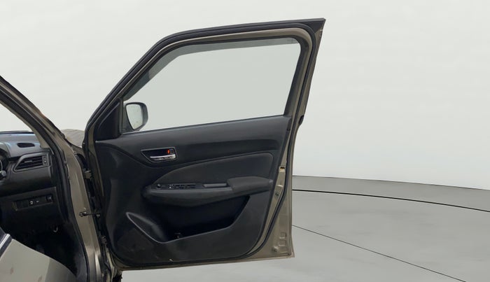 2022 Maruti Swift VXI, Petrol, Manual, 42,231 km, RHS Front Door