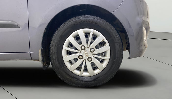 2015 Hyundai i10 SPORTZ 1.1, Petrol, Manual, 71,758 km, Right Front Wheel