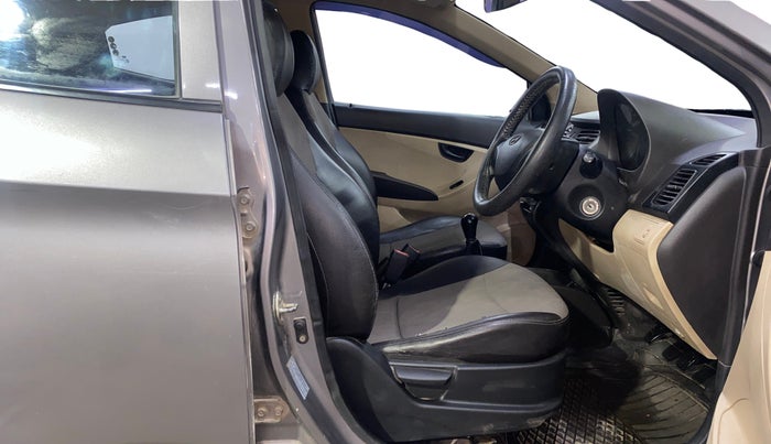 2012 Hyundai Eon ERA +, Petrol, Manual, 75,364 km, Right Side Front Door Cabin