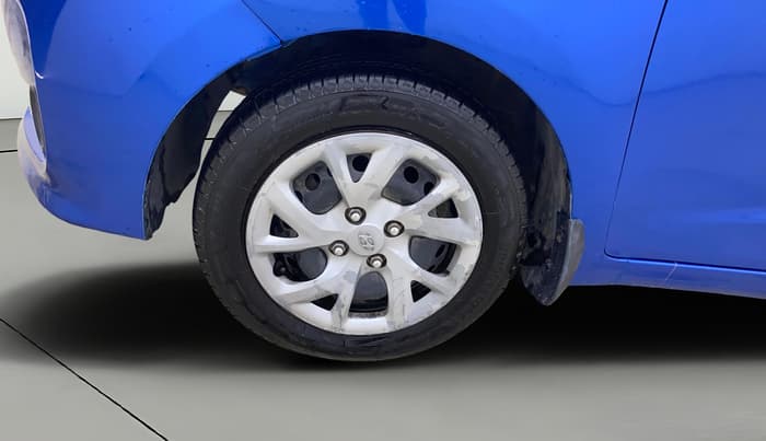 2017 Hyundai Grand i10 SPORTZ U2 1.2 CRDI, Diesel, Manual, 1,20,787 km, Left Front Wheel