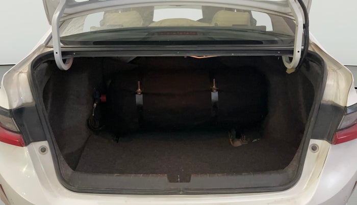 2022 Honda City 1.5L I-VTEC VX CVT, CNG, Automatic, 87,883 km, Boot Open Zoomed View