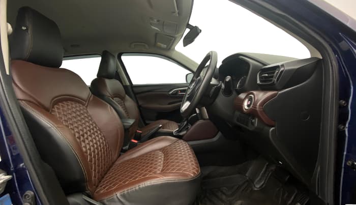 2023 Maruti Grand Vitara ZETA SMART HYBRID AT, Petrol, Automatic, 33,978 km, Right Side Front Door Cabin