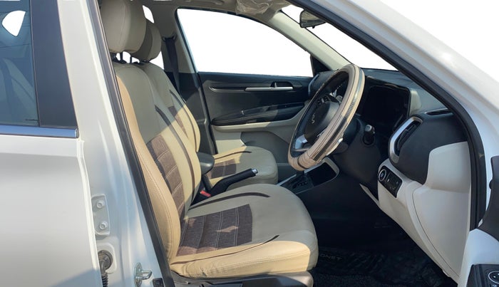 2023 KIA SONET 	 HTX 1.0 TURBO DCT, Petrol, Automatic, 39,843 km, Right Side Front Door Cabin